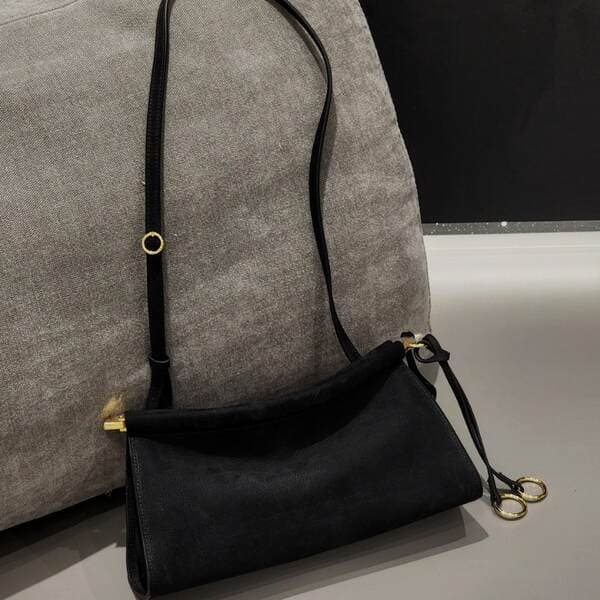 Top Grain Suede Matte Leather Retro Baguette Bag 2025 New Niche Design Underarm Shoulder Crossbody Bag For Women