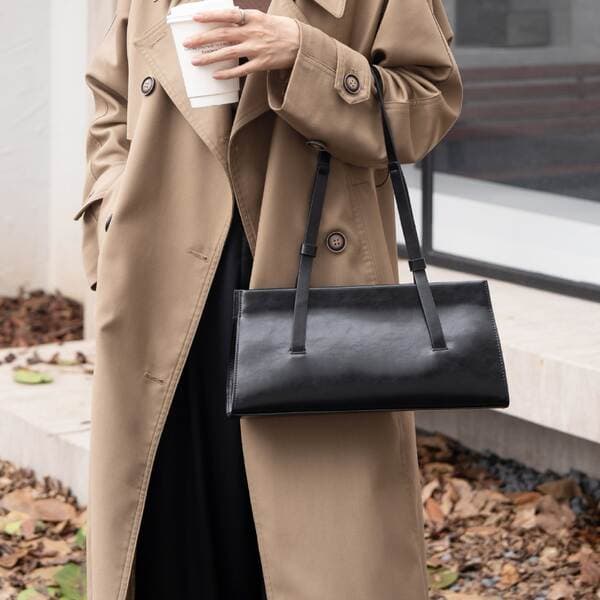 New Oil Wax Leather French Minimalist Underarm Bag Fashion Versatile Commuter Genuine Leather Baguette Shoulder Handbag For Women