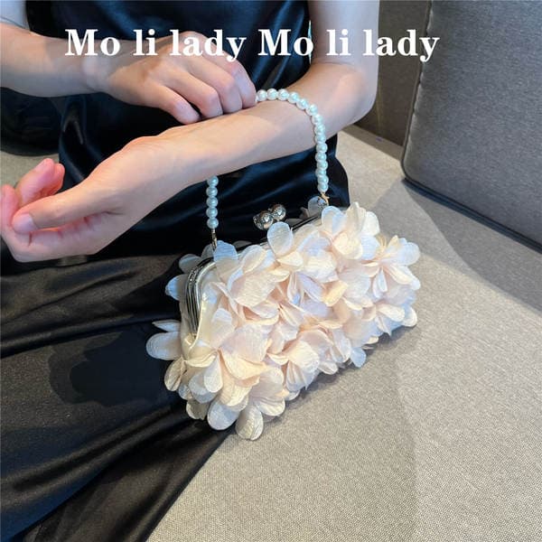 2025 Spring/Summer New Petal Evening Bag, Banquet Clutch For Qipao, Evening Gowns, New Chinese Style Hanfu And National Style Outfits