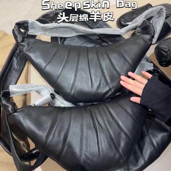 LE Cross-border Sheepskin Croissant Bag - Trendy Genuine Leather Shoulder & Crossbody Bag, Underarm Bag Wholesale