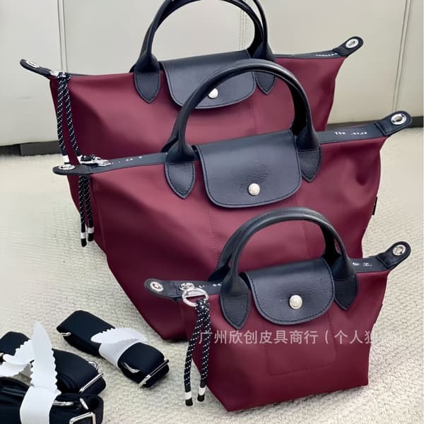 French ENERGY Series Dumpling Bag Unisex Crossbody Shoulder Bag Versatile Water-Repellent Nylon Commuter Bag