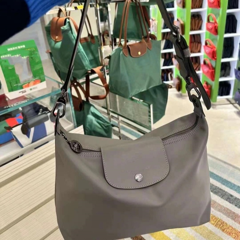 Autumn/Winter Longchamp Hobo Bag - Large Capacity Messenger Shoulder Bag for Fashionable Commuting - Thumbnail 8