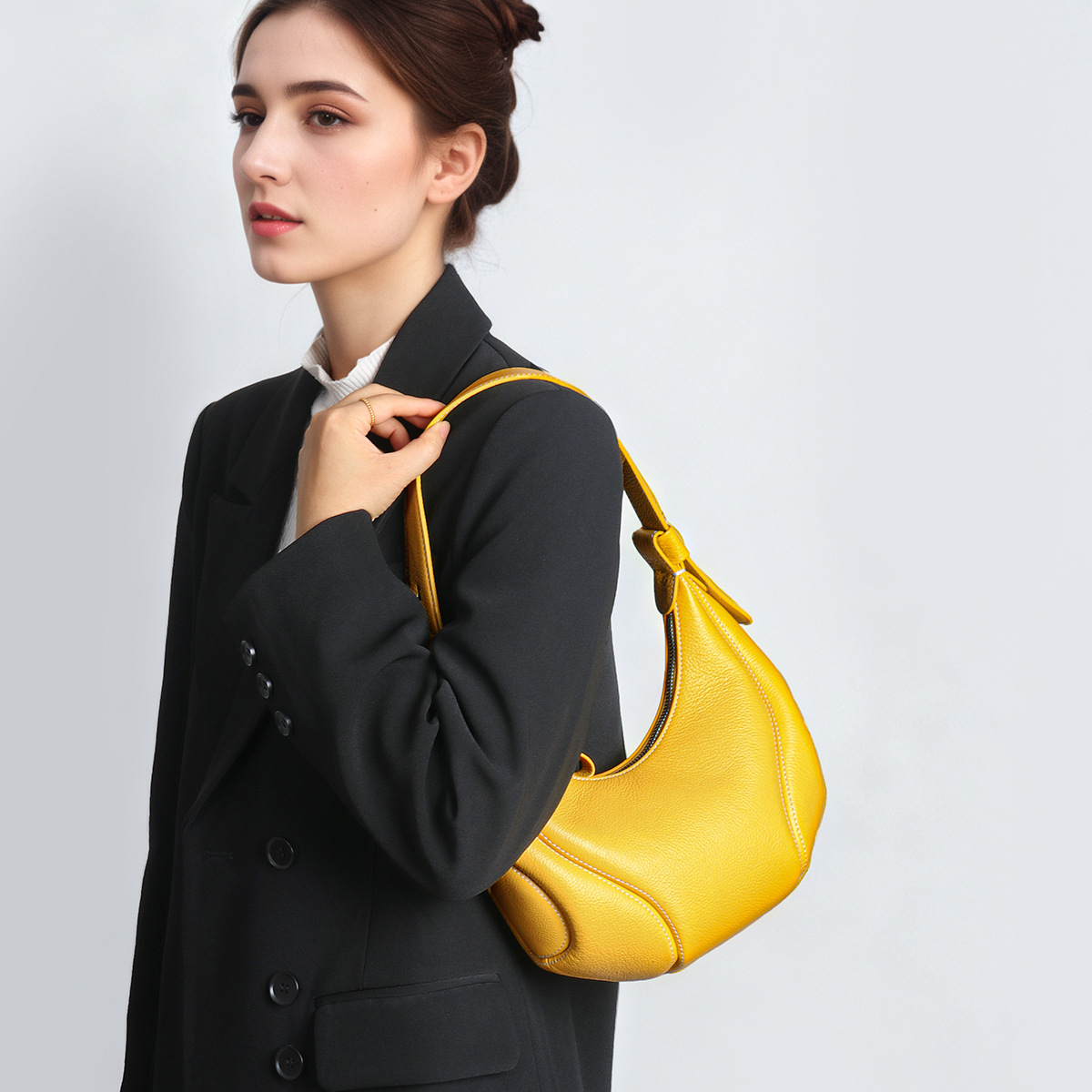 Fashionable Hobo Shoulder Bag 2026 Summer Top Grain Cowhide Crescent Bag Commuter Genuine Leather Crossbody Bag - Thumbnail 3