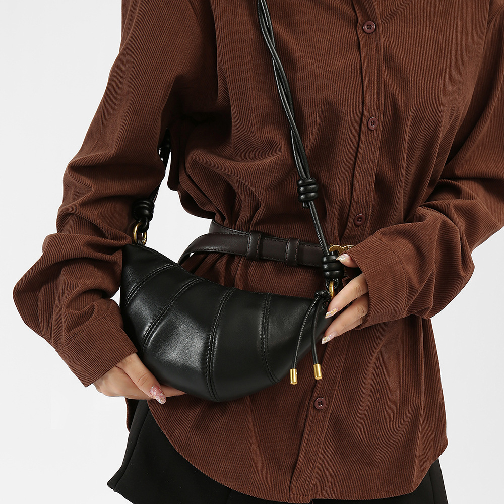 Niche Genuine Leather Horn Bag Sheepskin 2025 Autumn New Luxury Minimalist Dumpling Bag Shoulder Crossbody Bag - Thumbnail 3