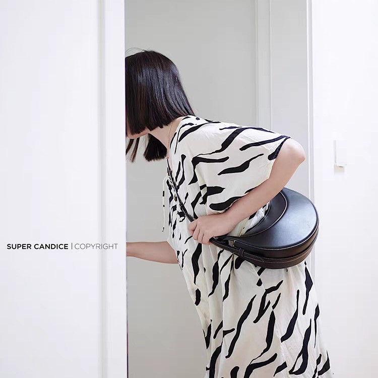 Polene Shoulder & Crossbody Bag - Crescent Leather Saddle Bag Fashionable Versatile Handbag - Thumbnail 3