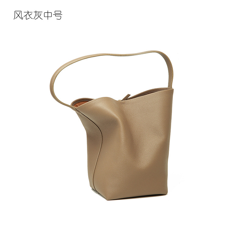2026 New Genuine Leather Women's Tote Bag Large Capacity Top Grain Cowhide Commuter Bucket Bag - Thumbnail 13