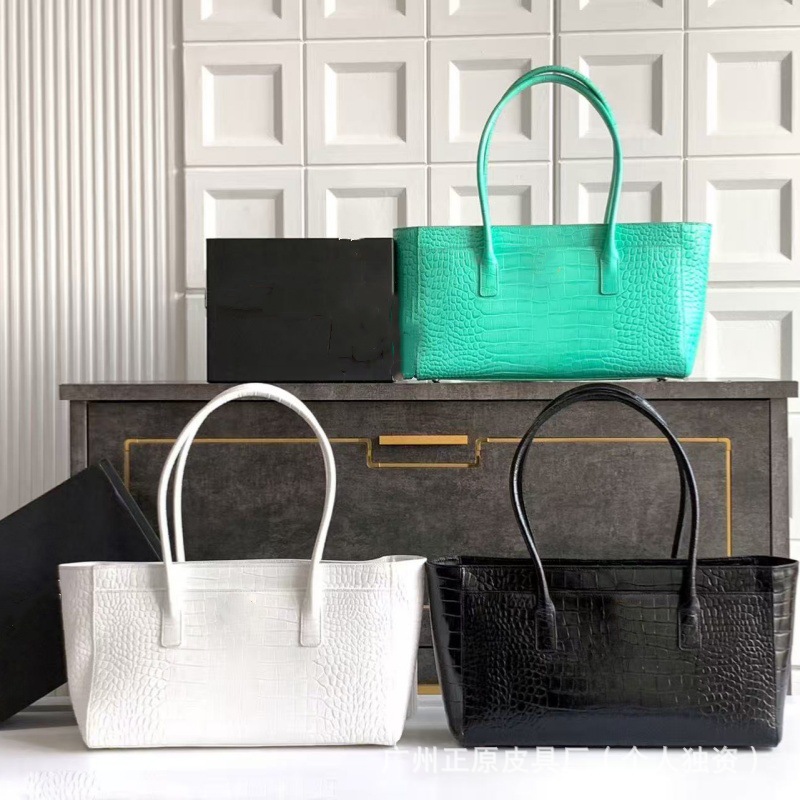 Cowhide Baguette Bag for Daily Use