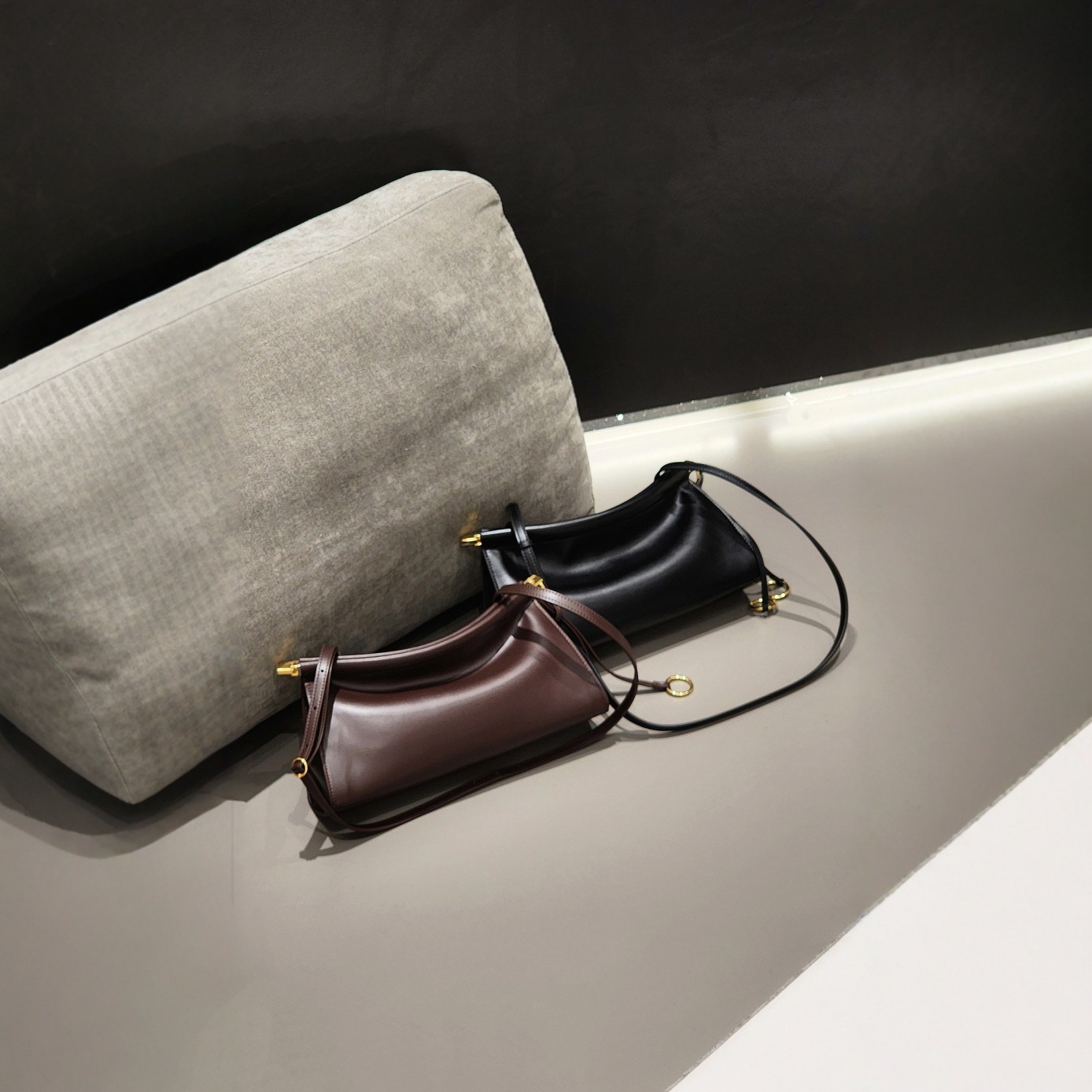 French Cowhide Leather Shoulder Bag Elegant Curved Hobo Bag for Women - Thumbnail 2