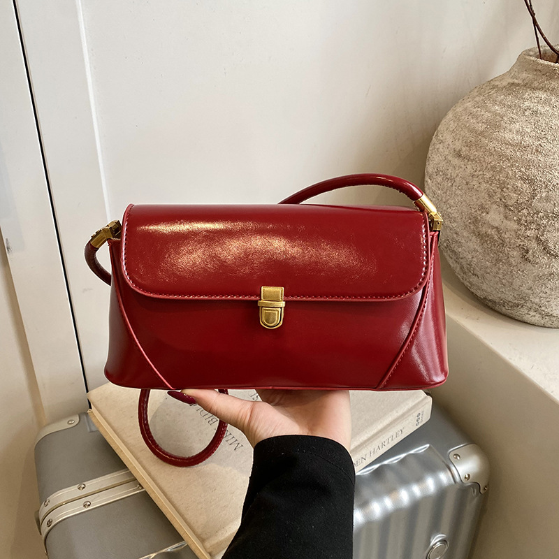 High-End Elegant Fashion Shoulder Bag Retro French Baguette Underarm Bag Trendy Crossbody - Thumbnail 6