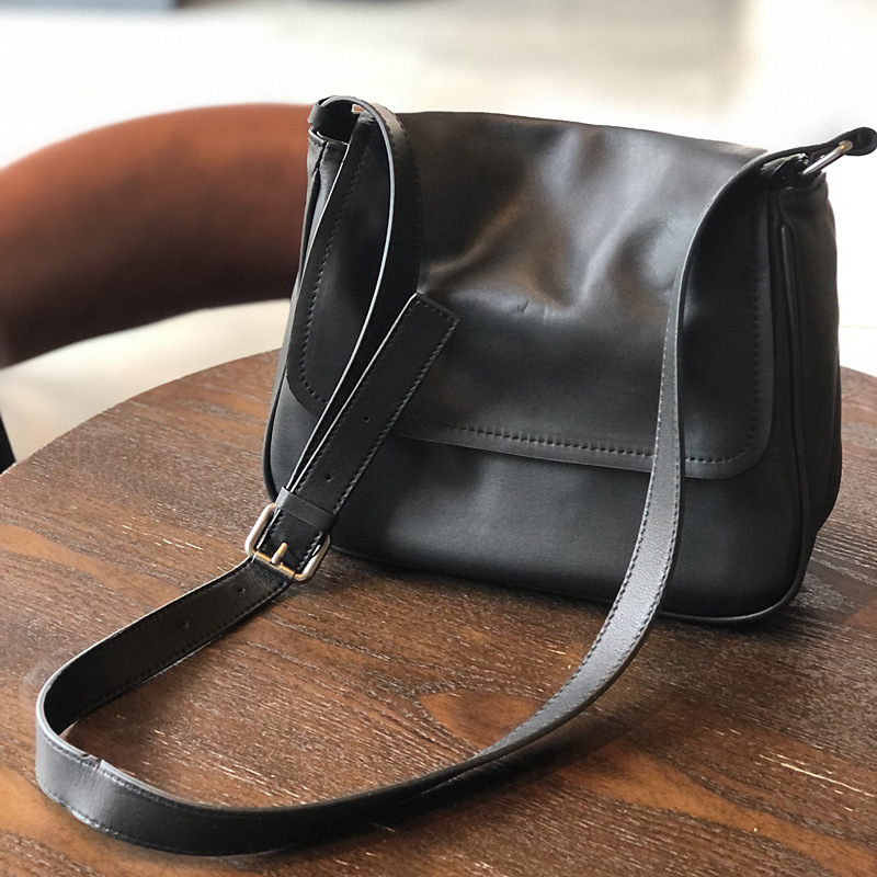 2025 New Flap Genuine Leather Women's Bag - Simple Casual Top Layer Leather Messenger & Crossbody Bag - Thumbnail 7