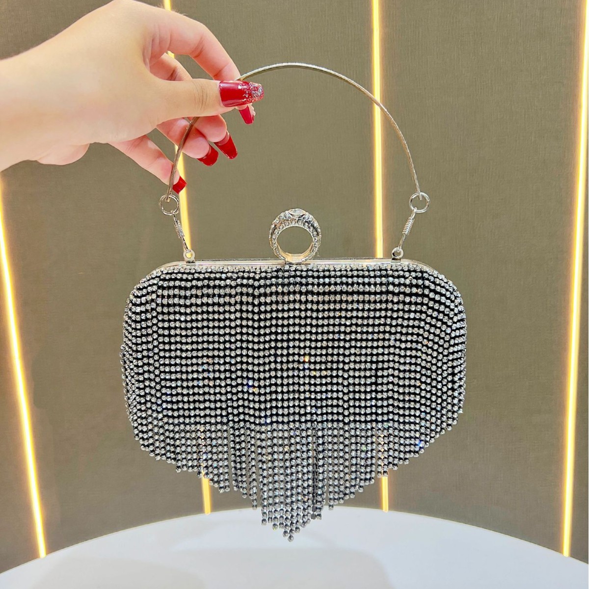 Cross-border New Evening Bag Women's Handbag Banquet Clutch Bag Evening Dress Bag with Rhinestones and Tassels - Thumbnail 6