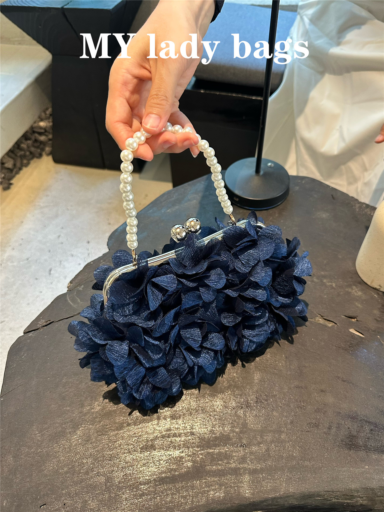 2025 Spring/Summer Petal Evening Clutch - New Chinese Style Hanfu Accessory Bag - Thumbnail 10