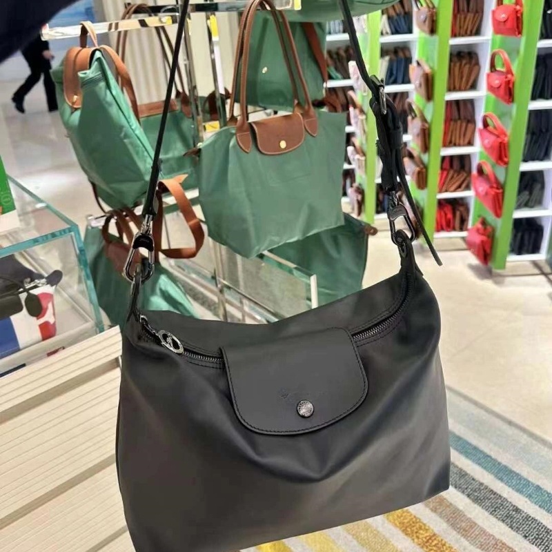 Autumn/Winter Longchamp Hobo Bag - Large Capacity Messenger Shoulder Bag for Fashionable Commuting - Thumbnail 14