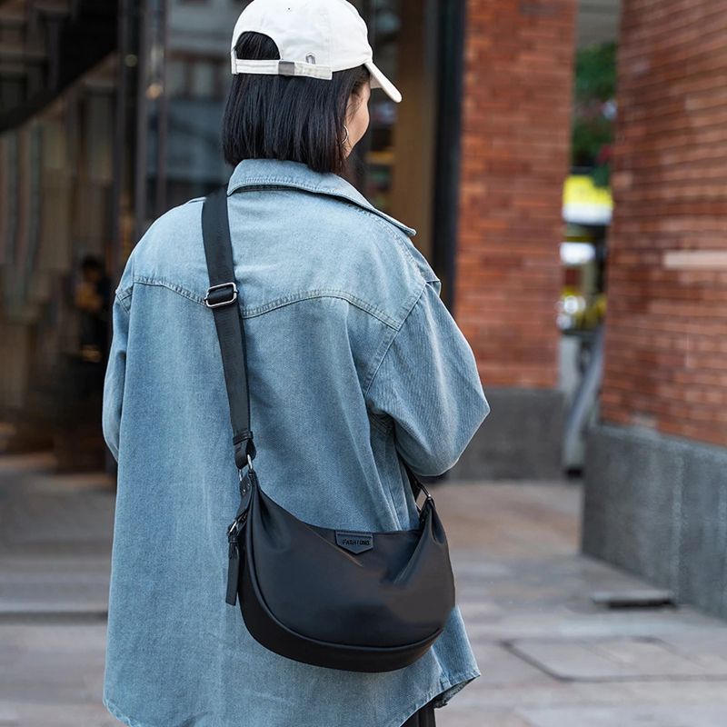 2026 New Women's Dumpling Bag Fashion Casual Shoulder Bag Lightweight Water-Resistant Commuter Sports Bag - Thumbnail 2