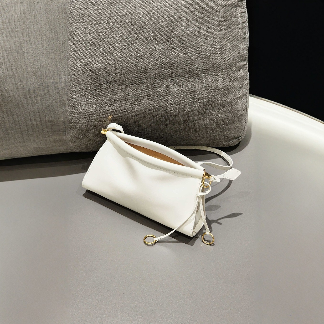 Cowhide Underarm Work Bag