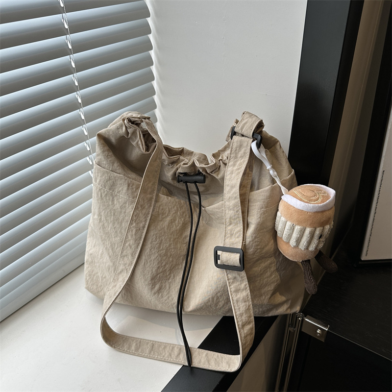 2025 New Nylon Canvas Tote Bag Fashionable Large Capacity Commuter Shoulder Bag & Crossbody Bag - Thumbnail 6