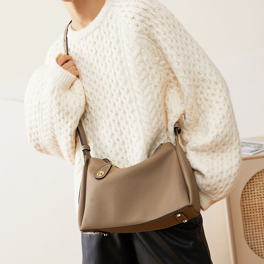 2026 New Luxury Genuine Leather Shoulder Bag for Women - Trendy Crossbody Underarm Bag - Thumbnail 4