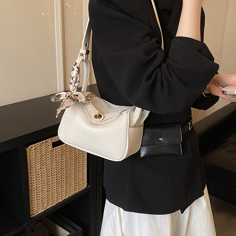 2026跨境爆款女包枕头包时尚百搭单肩斜挎包荔枝纹通勤潮流医生包 - Thumbnail 3