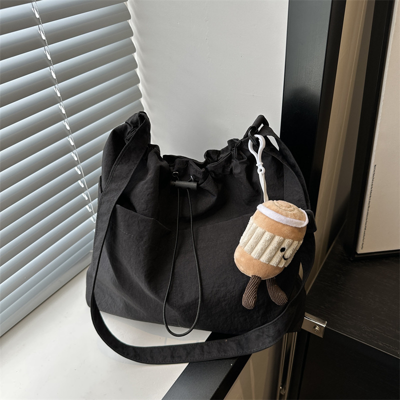 2025 New Nylon Canvas Tote Bag Fashionable Large Capacity Commuter Shoulder Bag & Crossbody Bag - Thumbnail 8