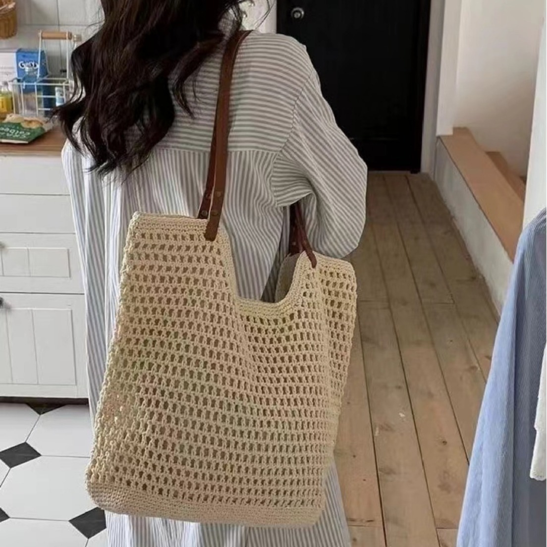 Large Capacity Cotton Thread Woven Shoulder Bag Hollow Mesh Tote for Beach Vacation - Thumbnail 4