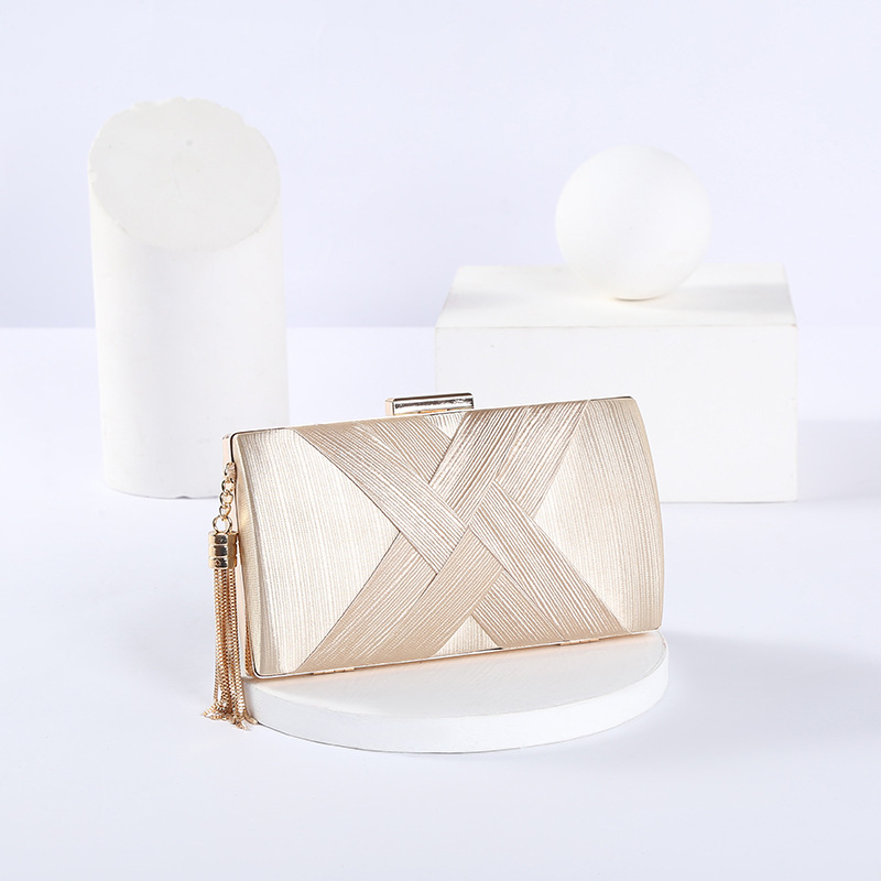 Silk Satin Woven Fringed Evening Clutch Bag with Chain Strap for Women - Thumbnail 3