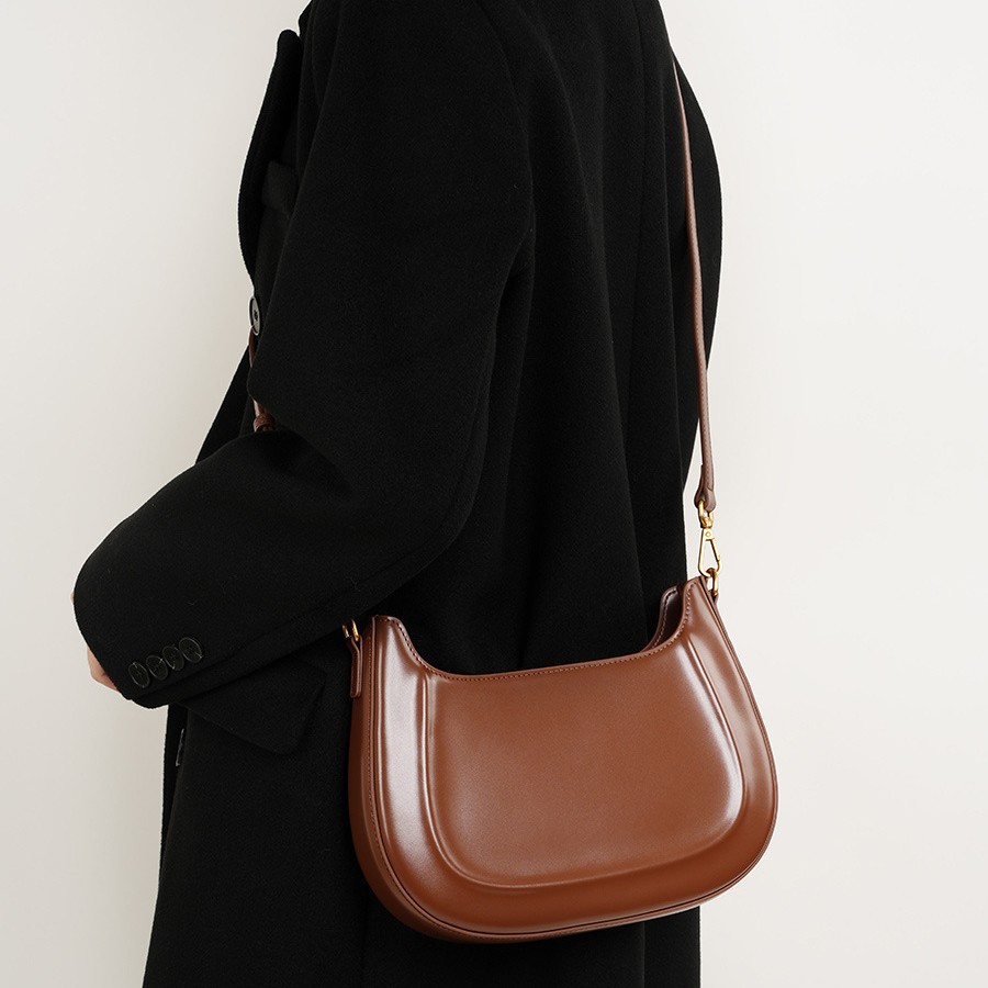 Vintage Saddle Bag Red Wedding Bag 2026 - Genuine Leather Women's Shoulder & Crossbody Fashion Commuter Handbag - Thumbnail 4