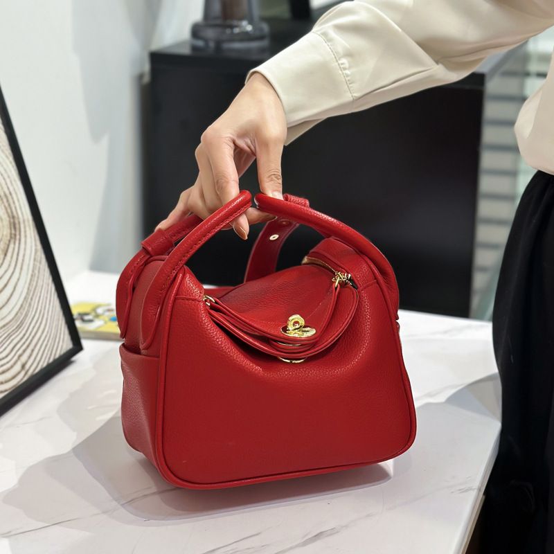 Large Capacity Pebbled Soft Leather Lindy Bag, Commuter Doctor Bag, Crossbody Shoulder Bag - Thumbnail 2