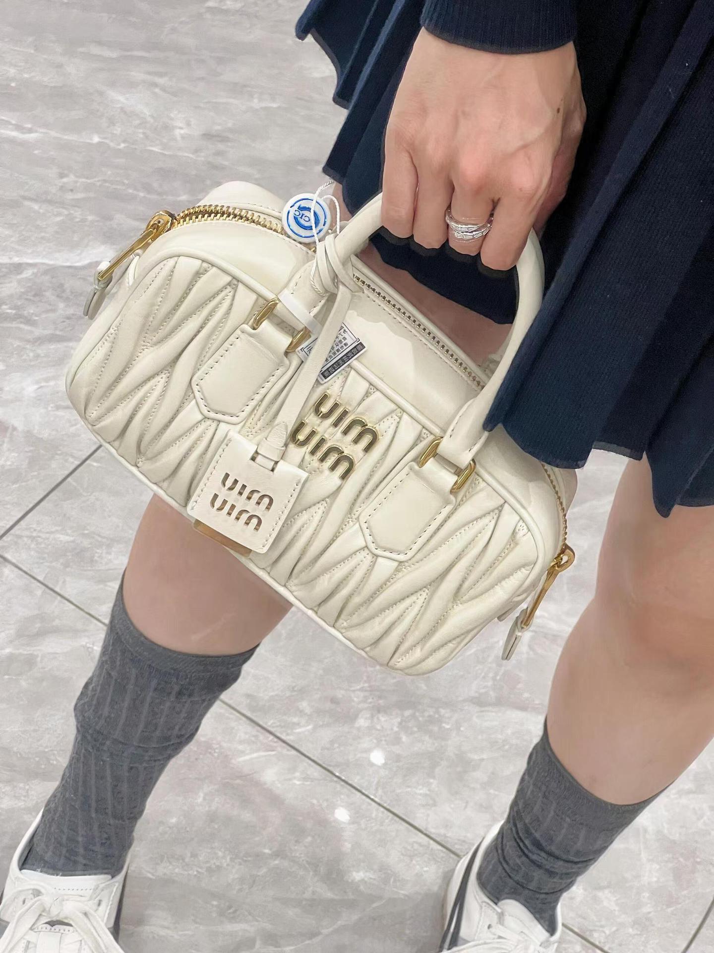 Vintage Niche Lambskin Bowling Bag Boston Style Fashionable Leather Shoulder Handbag - Thumbnail 6