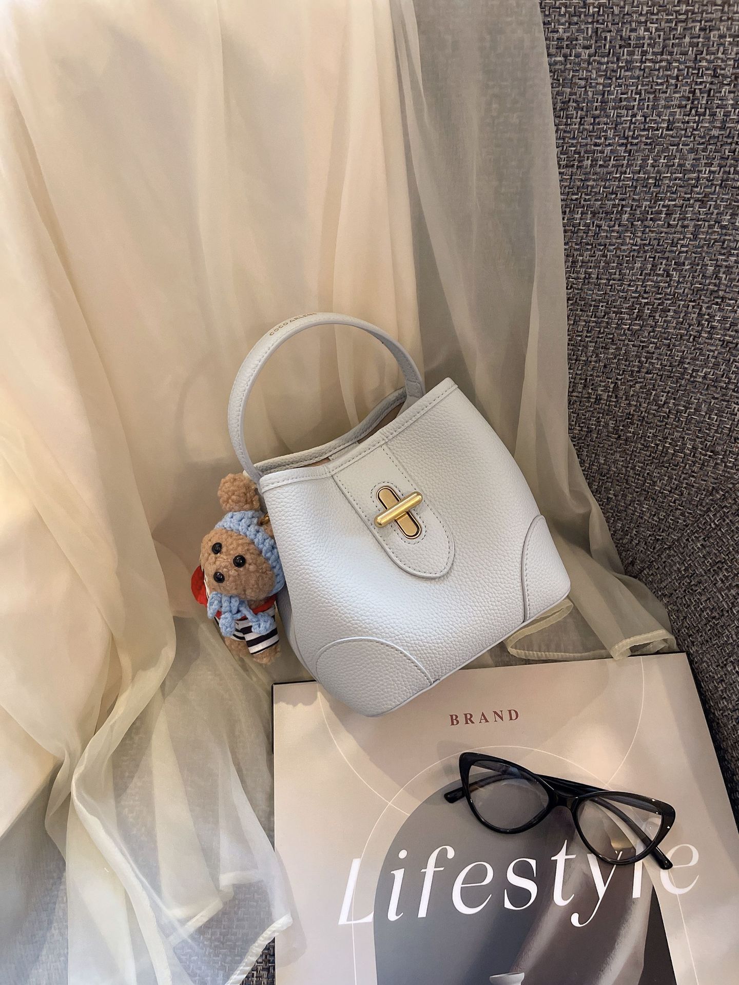 2026 Fashion Cross-border Genuine Leather Bucket Bag, Lychee Grain Texture Tote, Versatile Shoulder Bag - Thumbnail 7