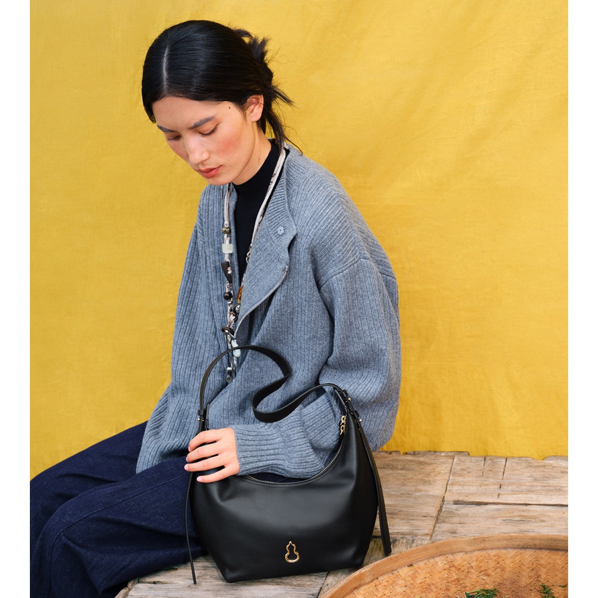 BAMPO Crescent Hobo Bag Minimalist Shoulder & Crossbody Bag for Work - Thumbnail 4