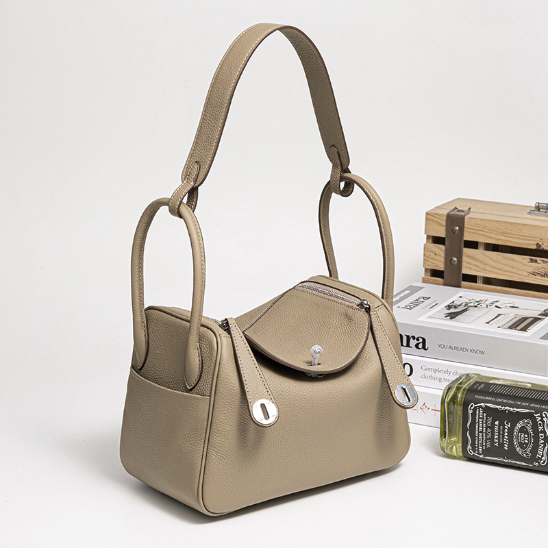 New Cross-Border Top Layer Cowhide Lindy Bag - Large Capacity Fashionable Doctor Bag, Versatile Shoulder Bag - Thumbnail 13