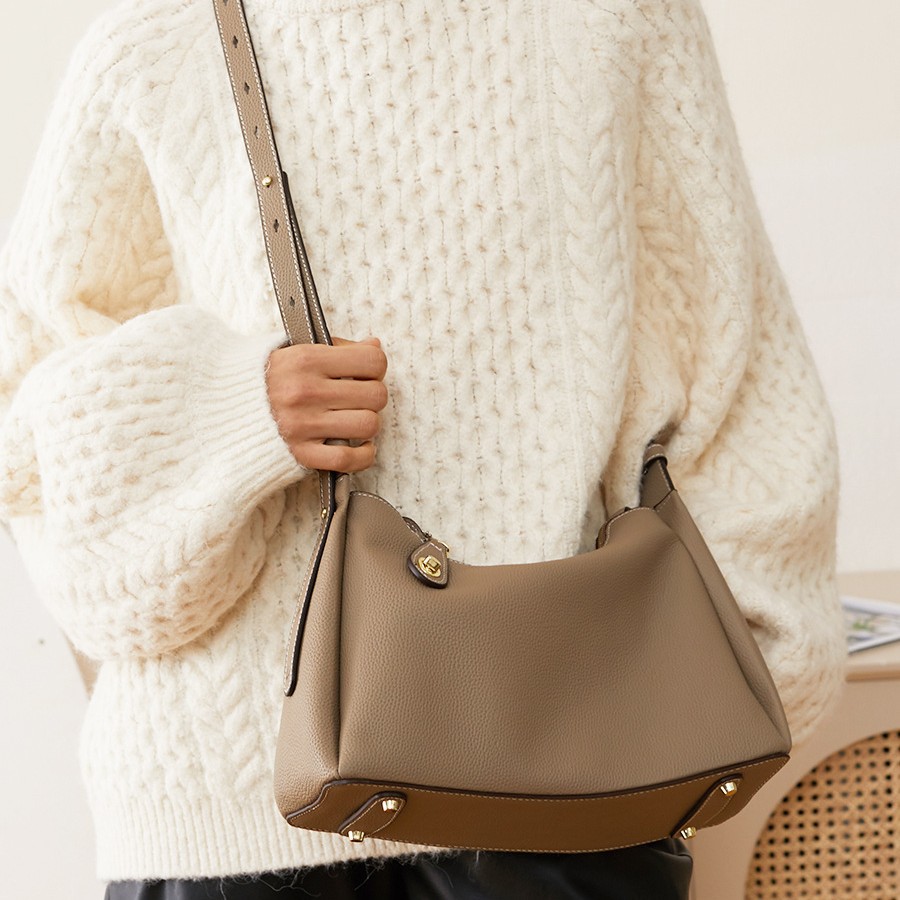 2026 New Luxury Genuine Leather Shoulder Bag for Women - Trendy Crossbody Underarm Bag - Thumbnail 5