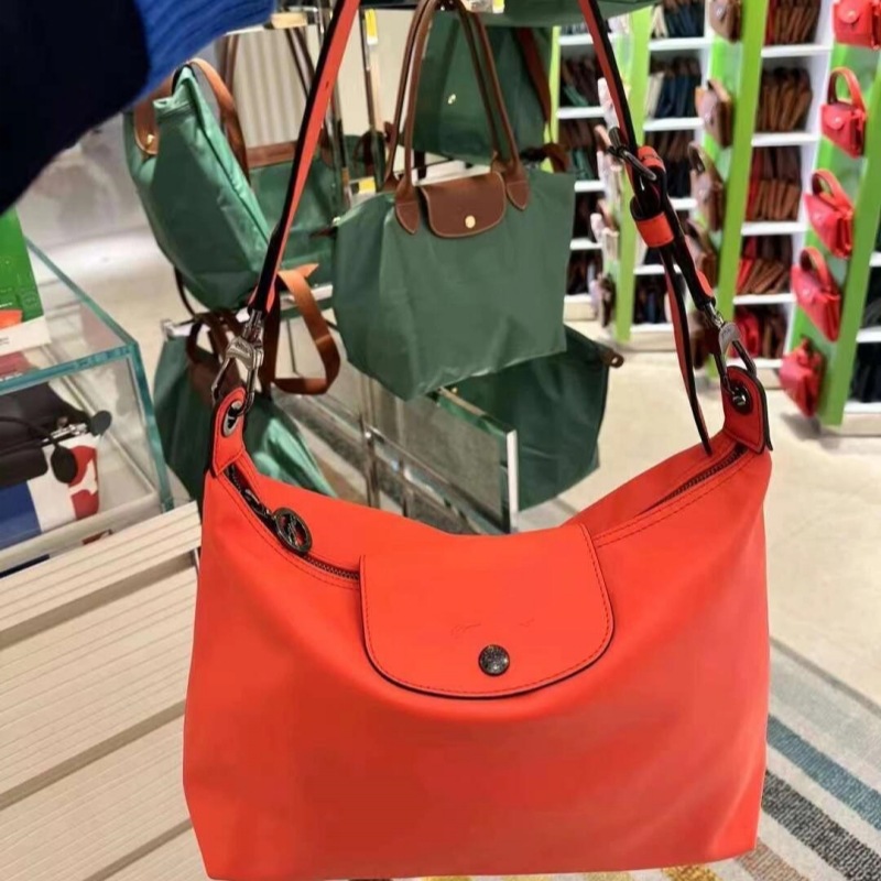 Autumn/Winter Longchamp Hobo Bag - Large Capacity Messenger Shoulder Bag for Fashionable Commuting - Thumbnail 13