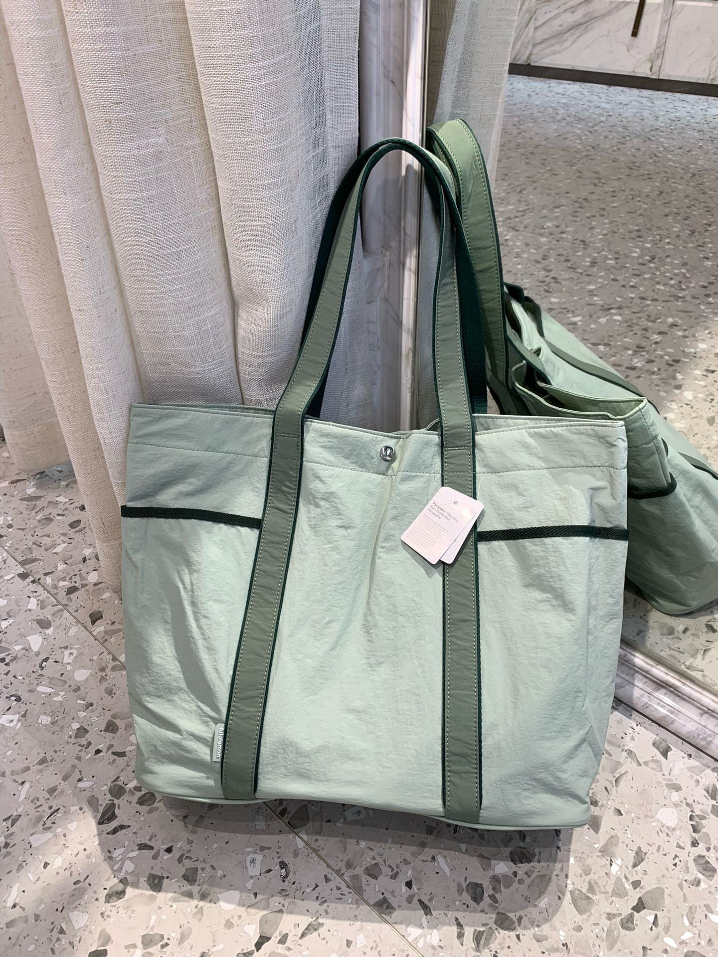 Lululemon Style Daily Multi-Pocket Waterproof Canvas Tote Bag - 20L Large Capacity Yoga Bag - Thumbnail 10